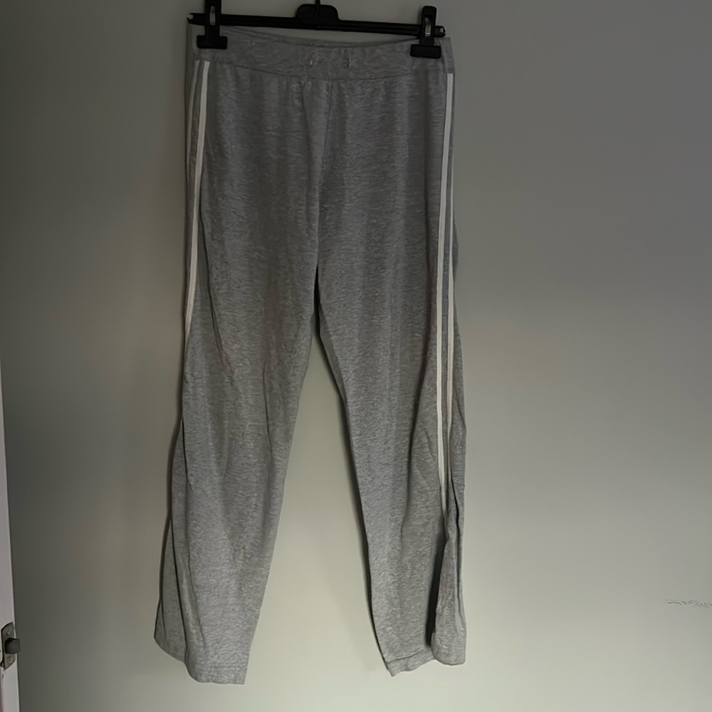 south point women’s gray and white sweatpants
